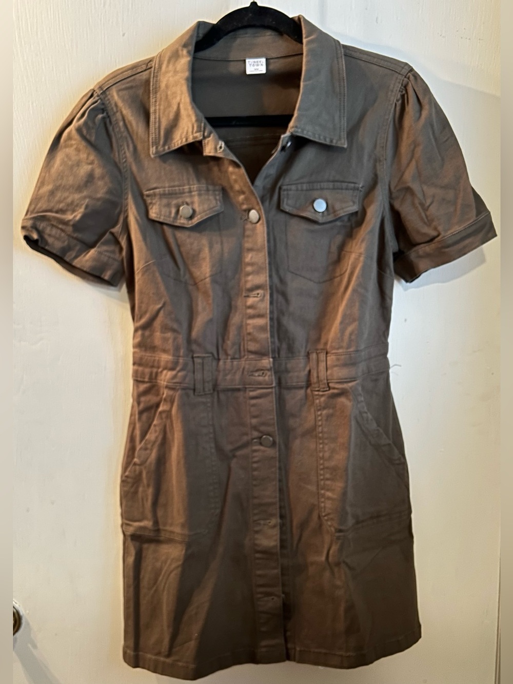 Tinseltown Short-Sleeve Utility Dress  in Brown Size M